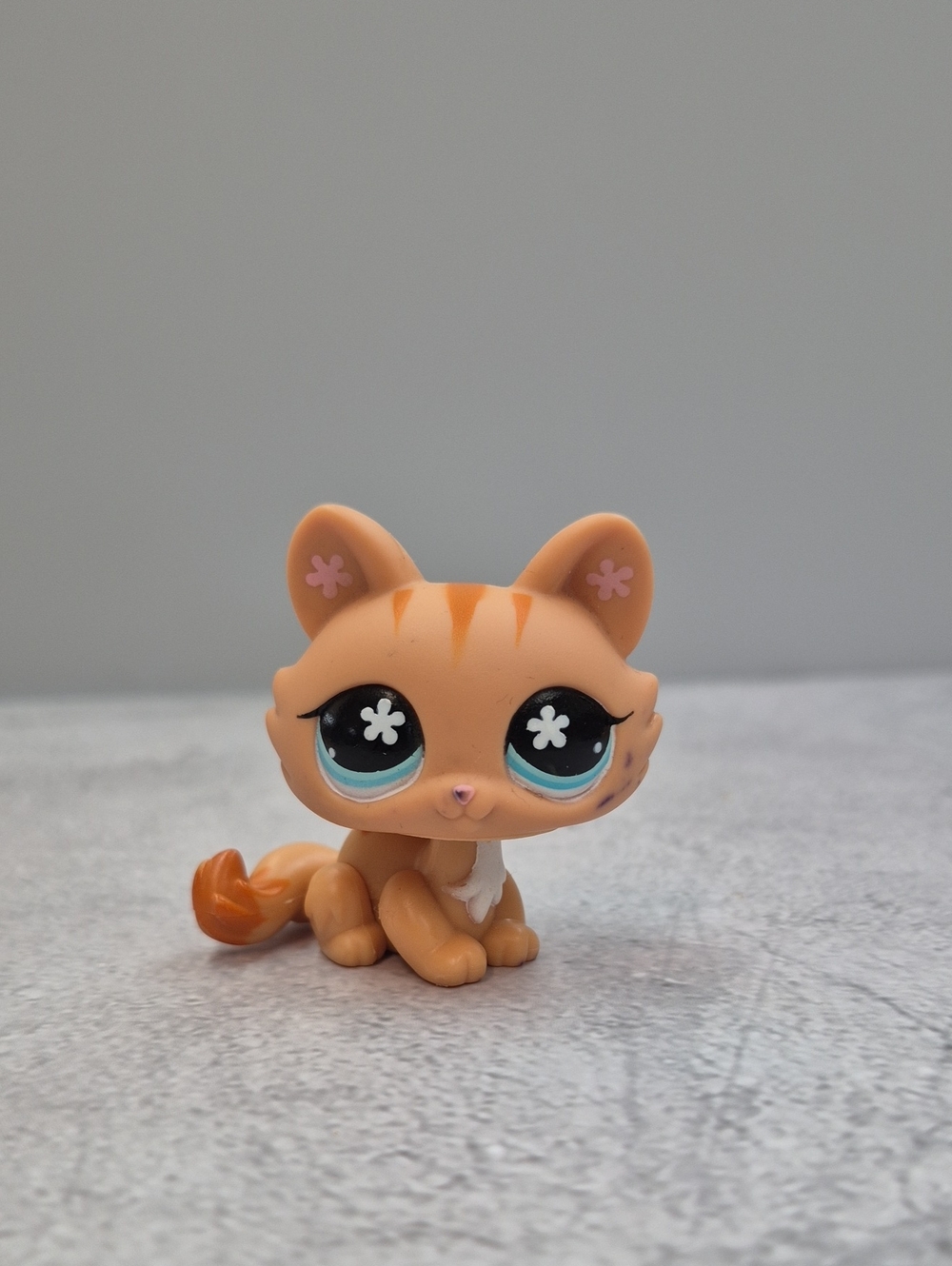 Littlest Pet Shop Cat #649